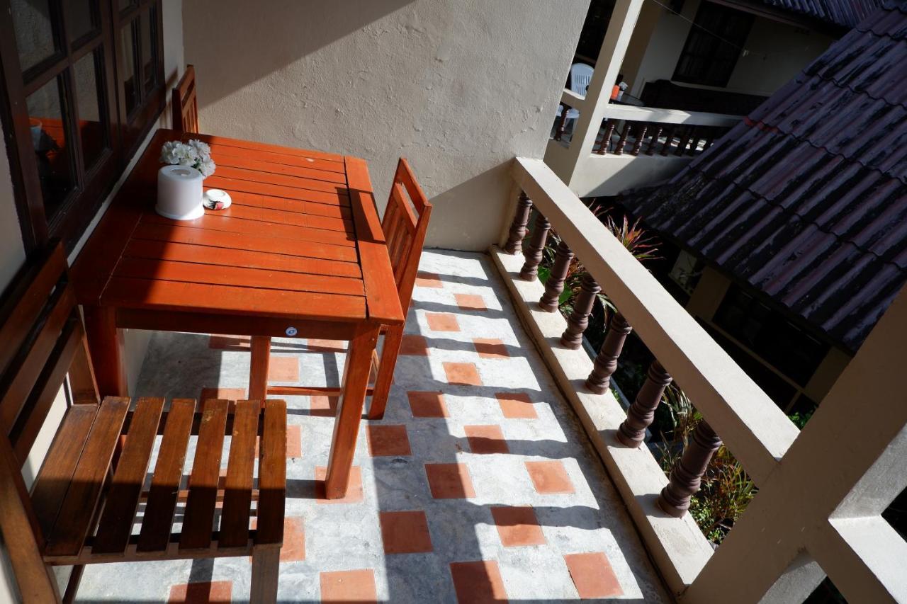Kata Beachwalk Hotel And Bungalows Kültér fotó