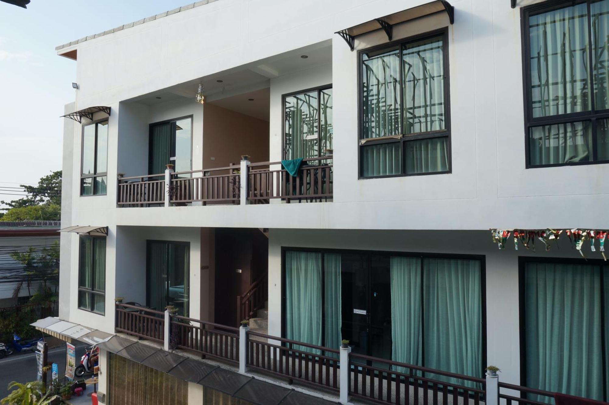 Kata Beachwalk Hotel And Bungalows Szoba fotó