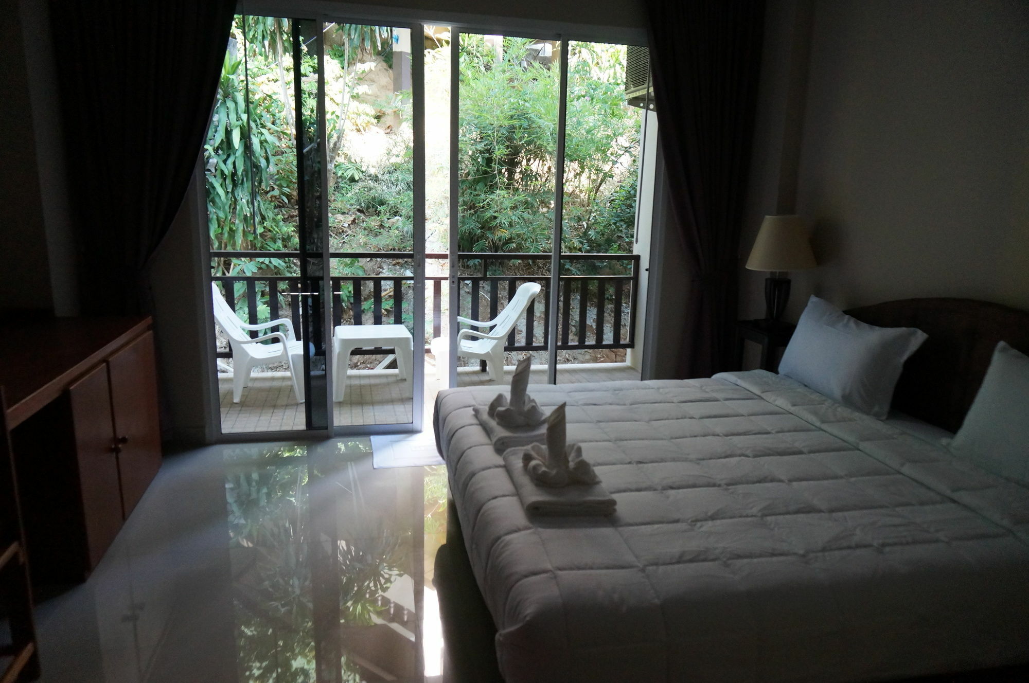 Kata Beachwalk Hotel And Bungalows Kültér fotó