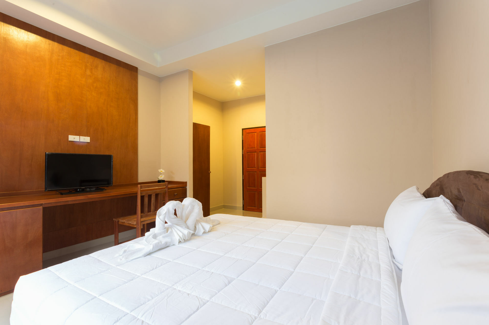 Kata Beachwalk Hotel And Bungalows Kültér fotó